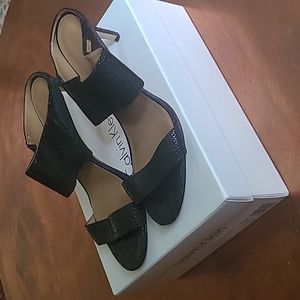 Calvin Klein Cecily Dressy Sandals Pearlized Glossy Black 9.5